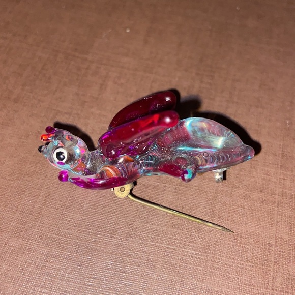 Vintage glass flying insect pin/brooch - Picture 6 of 14